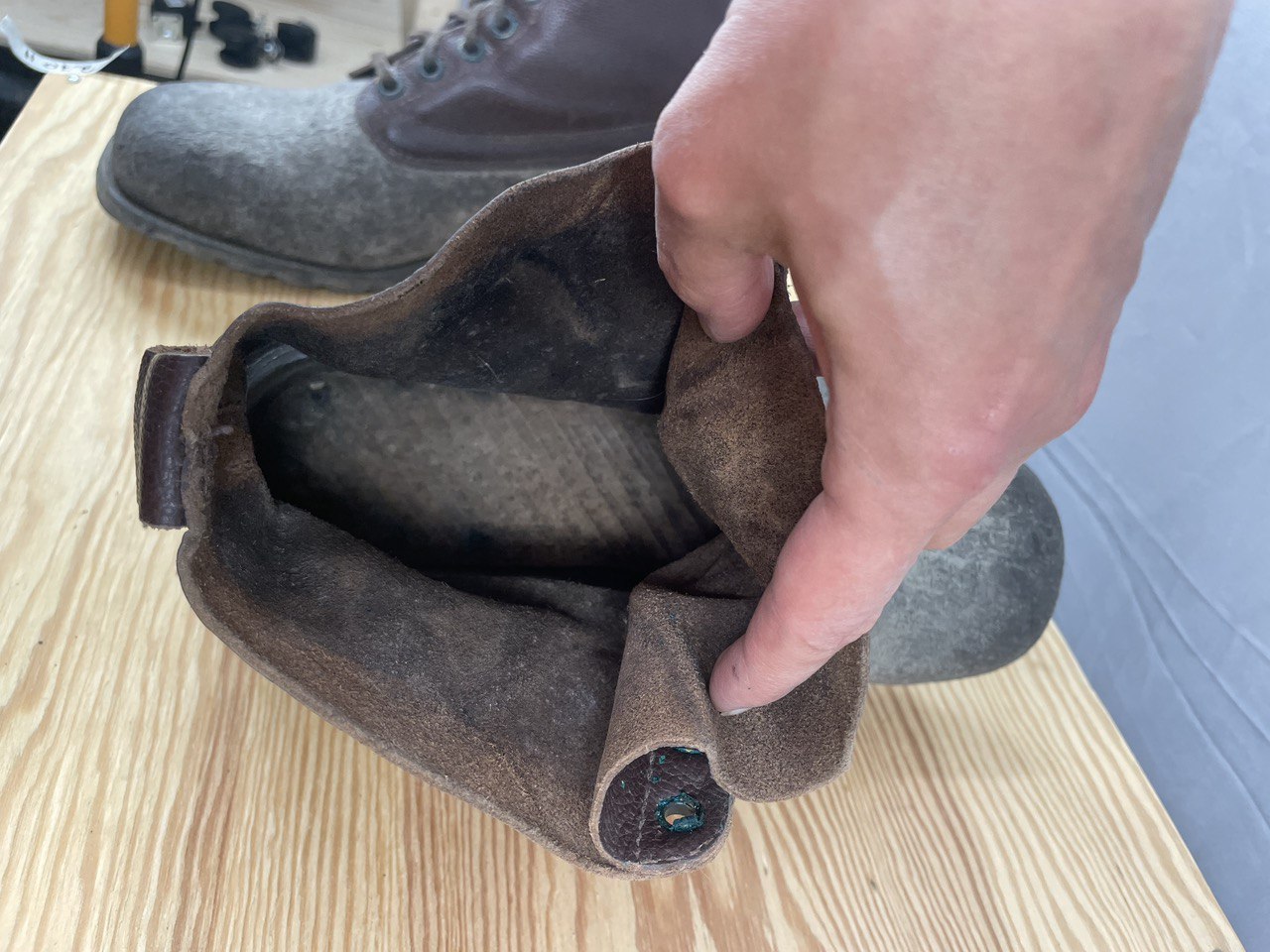 Ruotsin armeijan M59 kumiteräkengät, ylijäämä