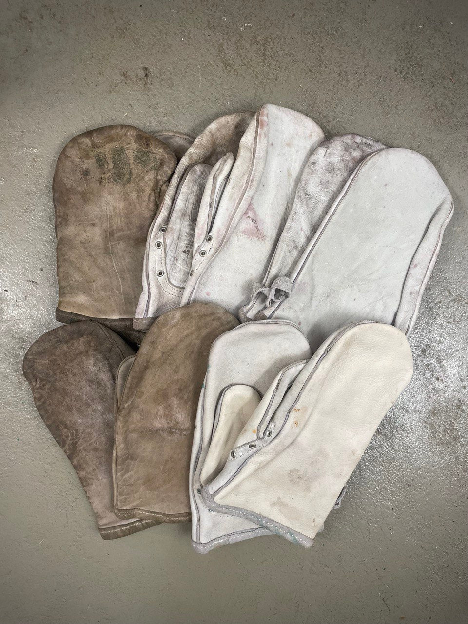 Ruotsin armeijan työrukkaset, valkoiset, ylijäämä