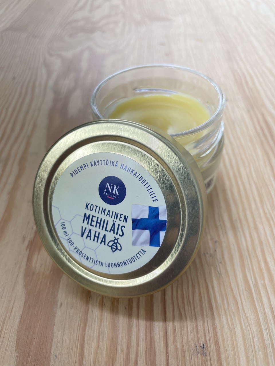 Nahkakunta kotimainen mehiläisvaha, 100 ml