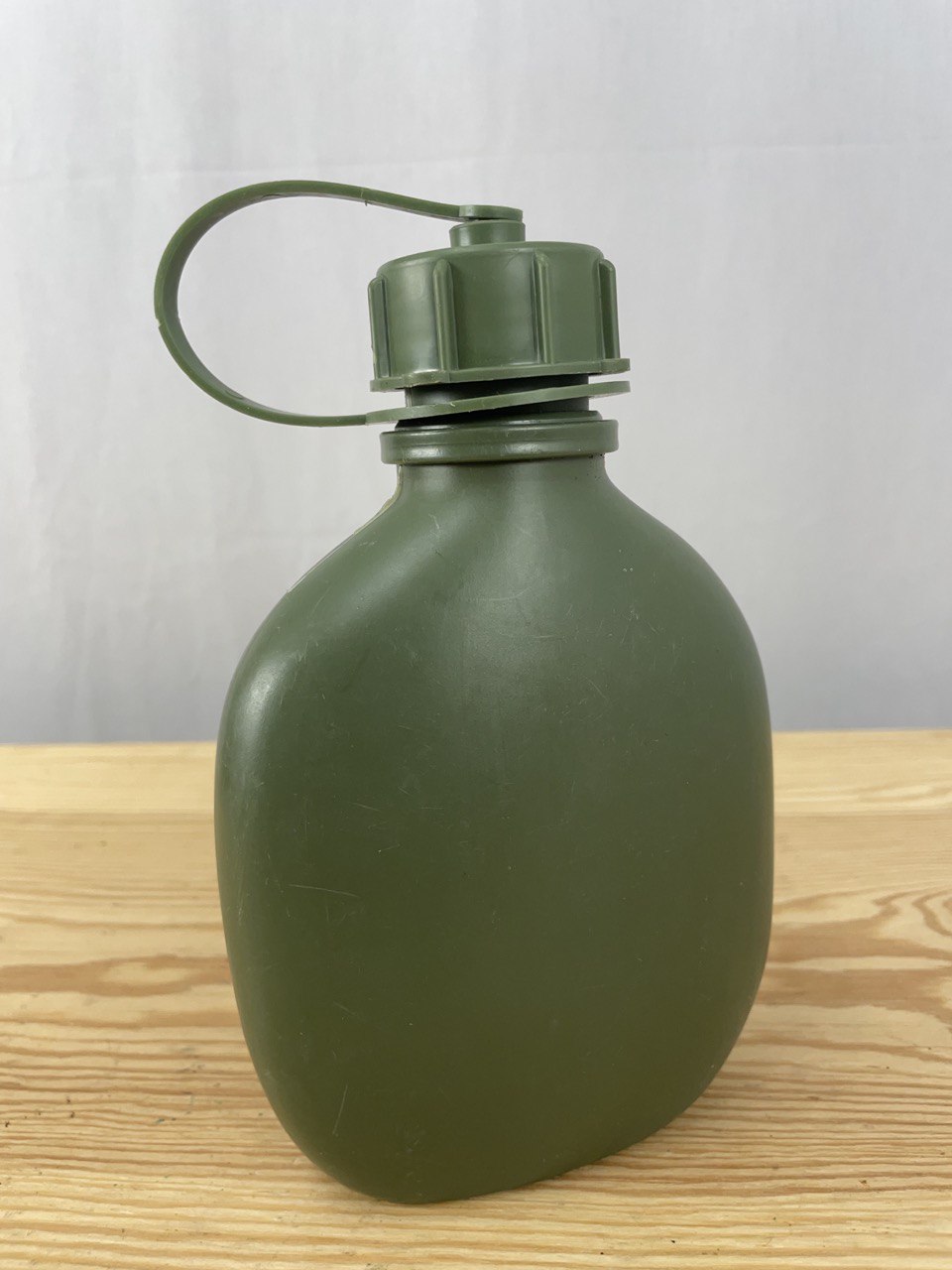 Suomen armeijan muovinen kenttäpullo, 0,65 l, ylijäämä
