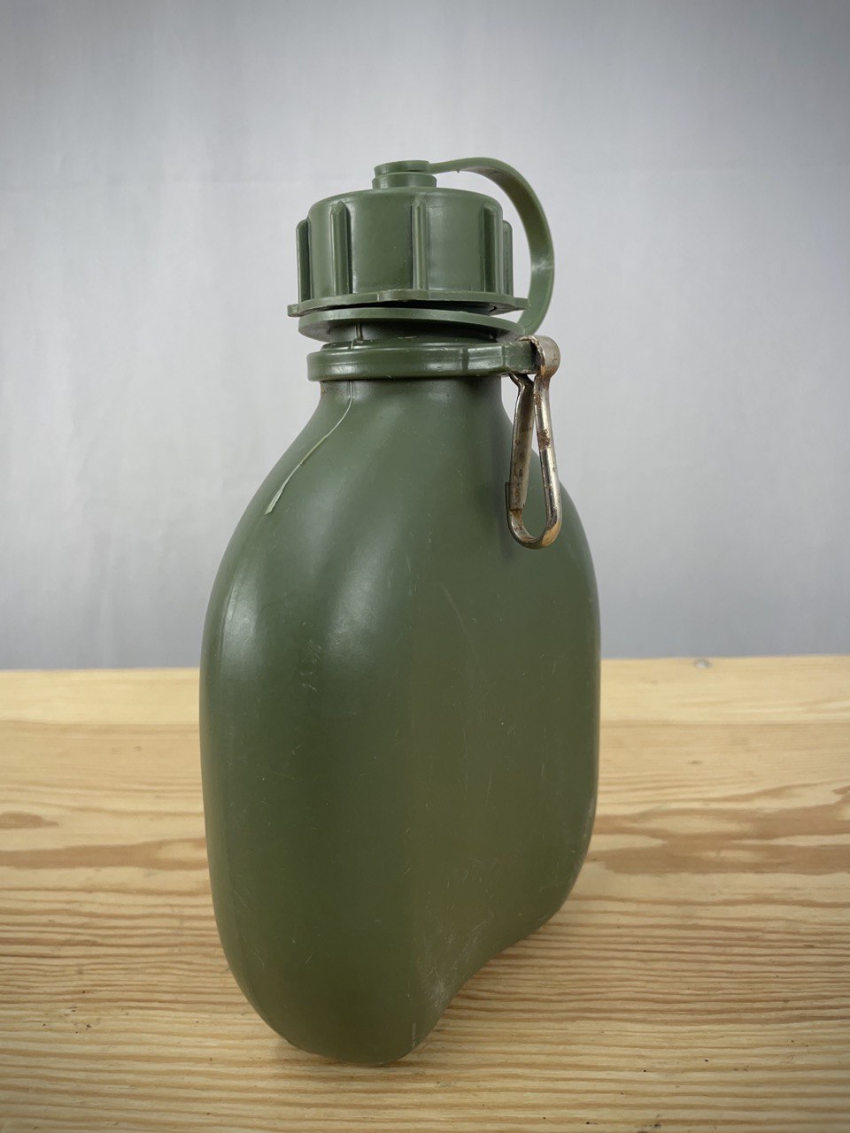 Suomen armeijan muovinen kenttäpullo, 0,65 l, ylijäämä