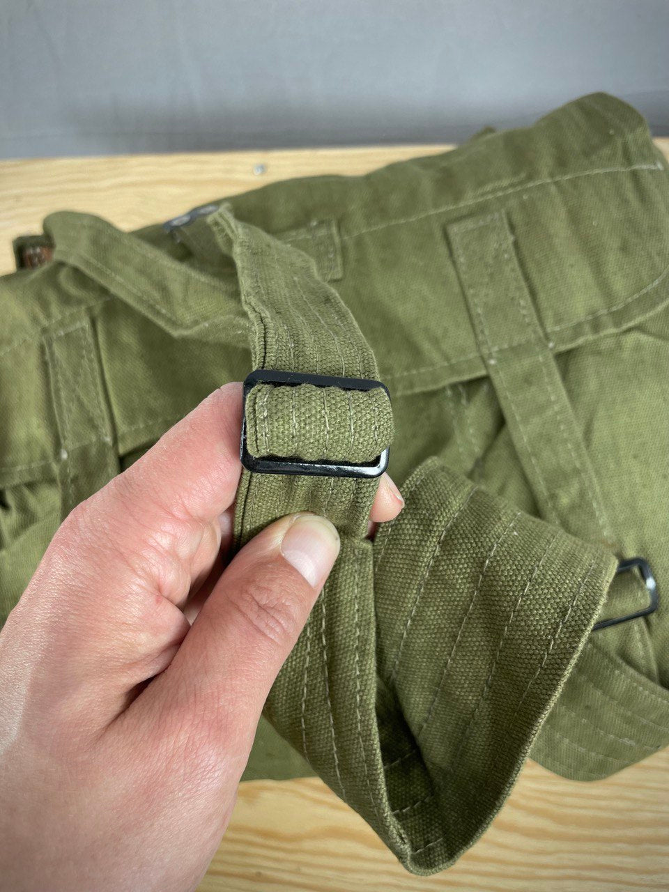 Romanian armeijan leipälaukku, ylijäämä