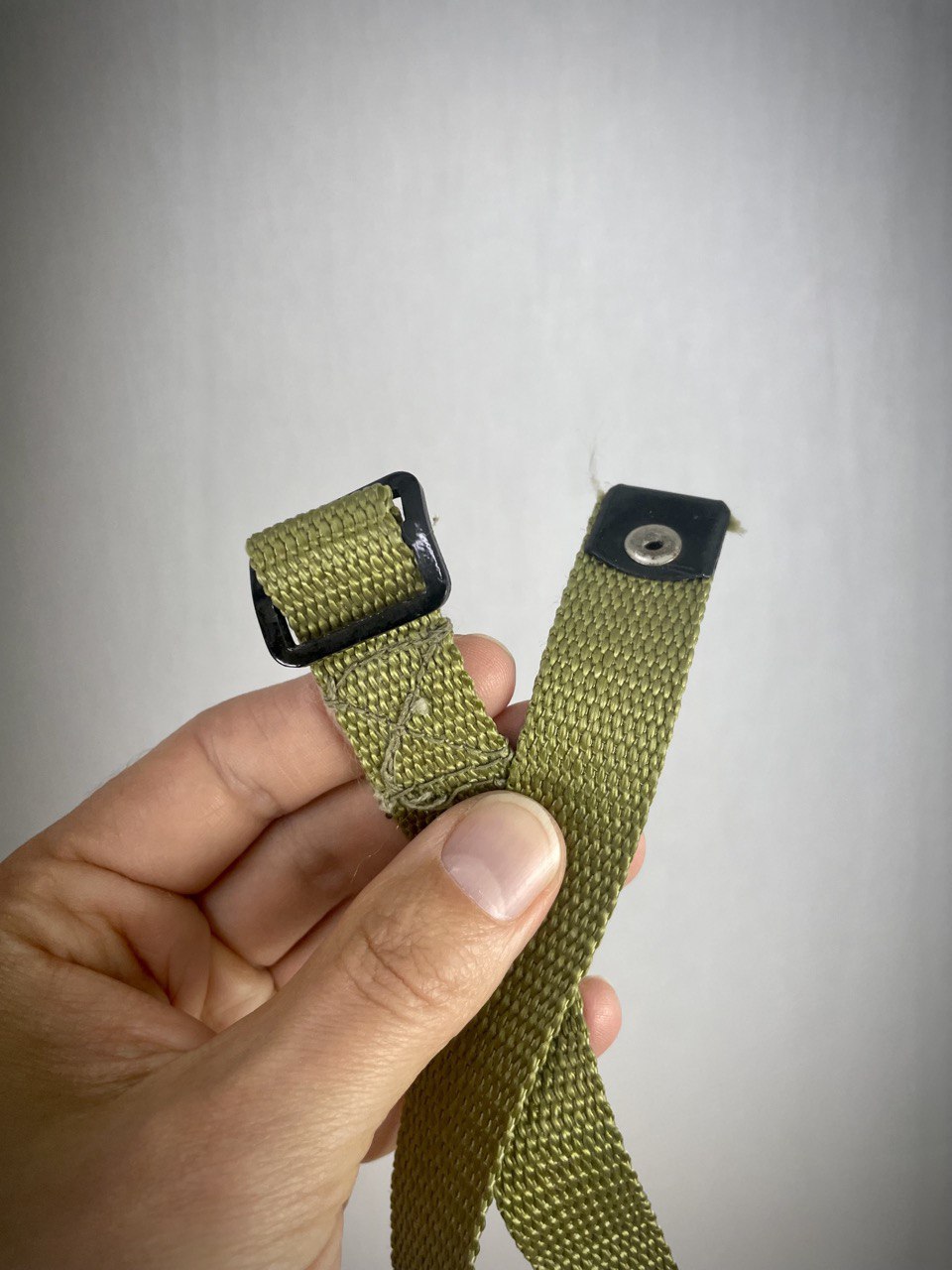 Romanian armeijan irtohihna, nailonia, ylijäämä