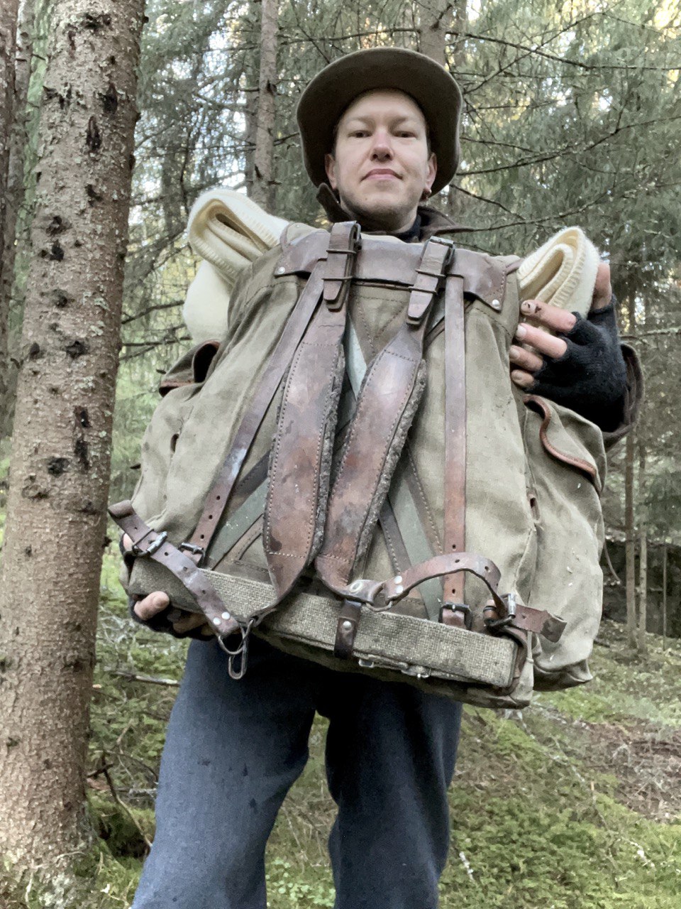 Ranskan armeijan "Lafuma"-reppu metallirangalla, ylijäämä