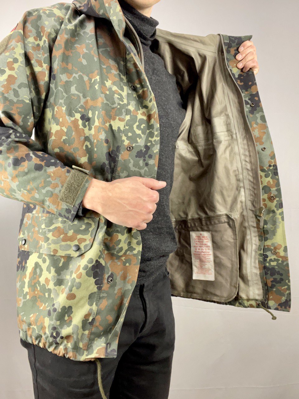 Bundeswehrin Gore-Tex kalvotakki, Flecktarn, ylijäämä