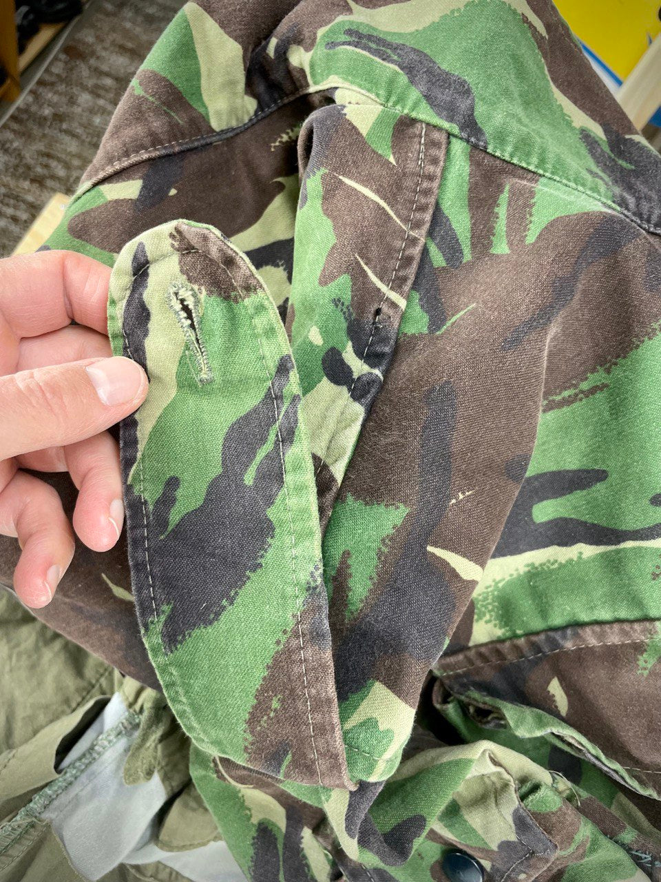 Brittiarmeijan Para Smock, DPM, ylijäämä, pikkuvikainen