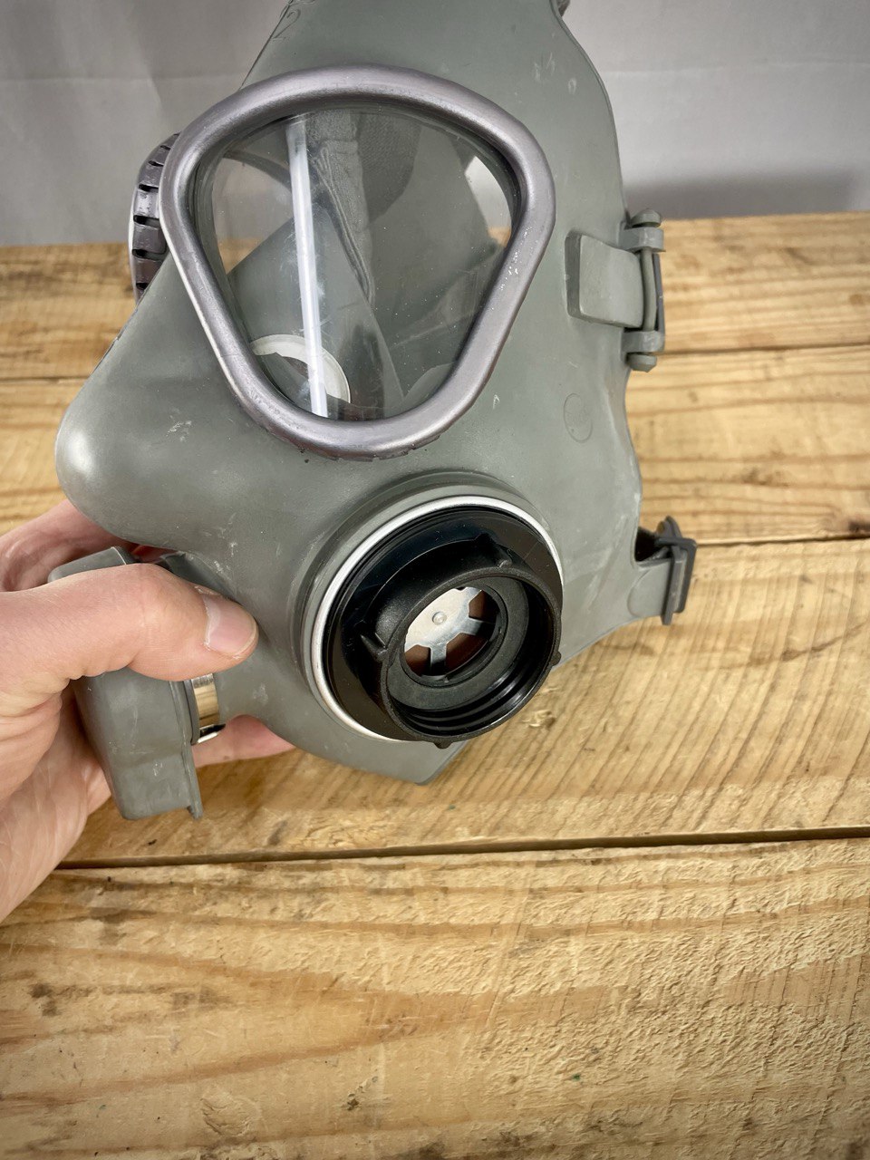 Brittiarmeijan kaasunaamarin suodatinadapteri, 40 / 60 mm, ylijäämä