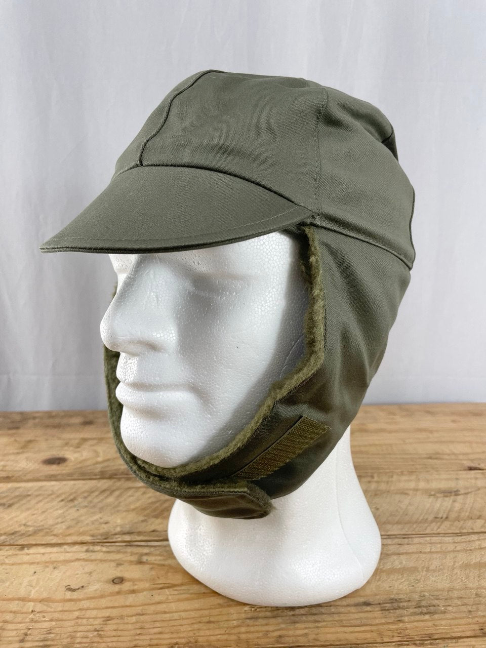 Bundeswehrin talvihattu, vihreä, ylijäämä