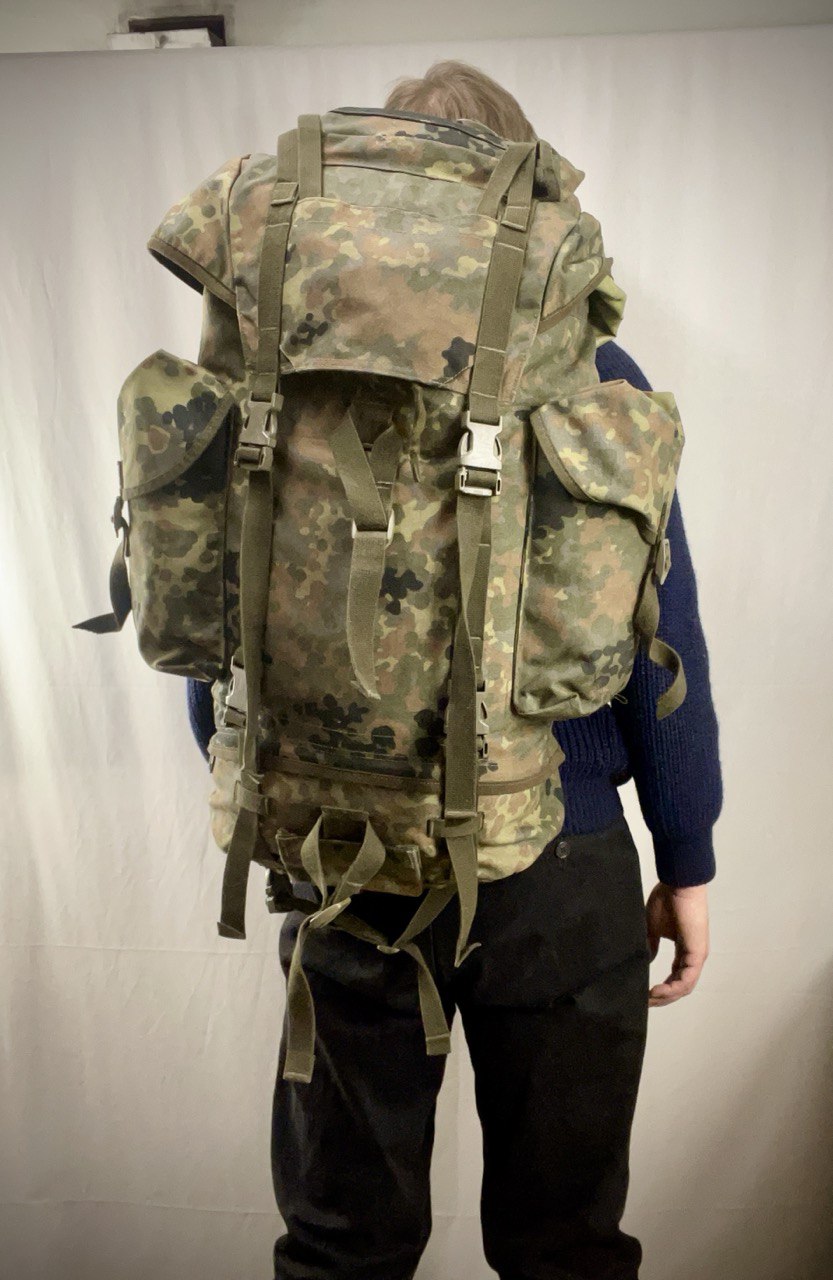Bundeswehrin taistelijan rinkka, Flecktarn, 65-litrainen, ylijäämä