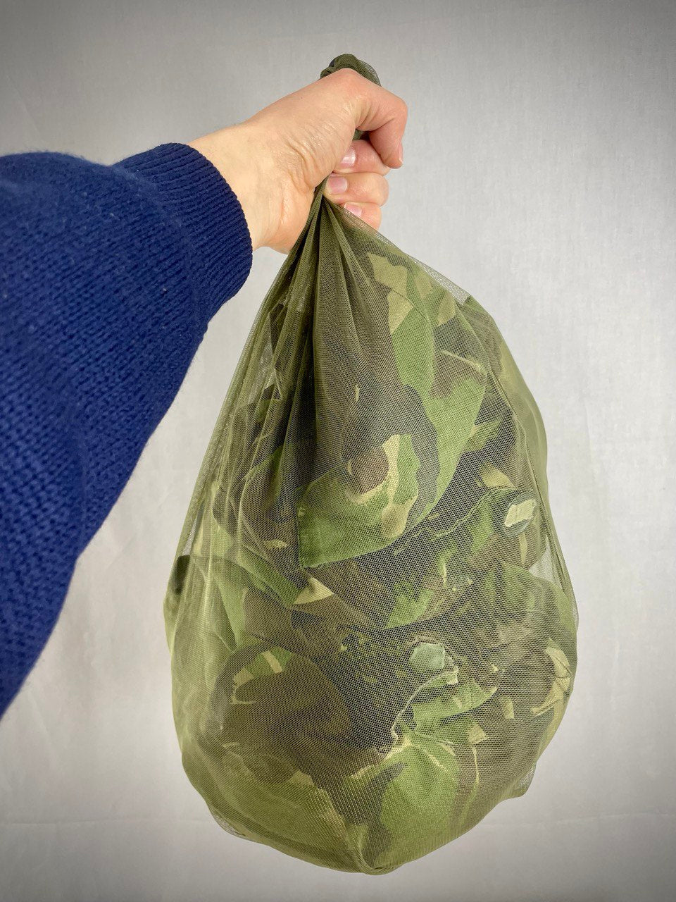 Brittiarmeijan hyttysverkko, ylijäämä