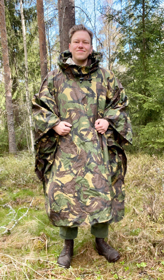 Hollannin armeijan sadeviitta/laavukangas, DPM-maastokuvioitu, ylijäämä
