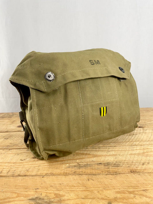 Suomen armeijan M61 kaasunaamarilaukku, ylijäämä