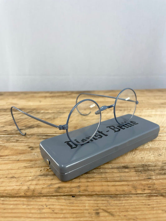 Saksan armeijan silmälasit, "Dienst-Brille", reproduktio, käytetyt