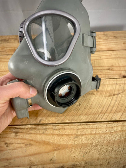 Brittiarmeijan kaasunaamarin suodatinadapteri, 40 / 60 mm, ylijäämä
