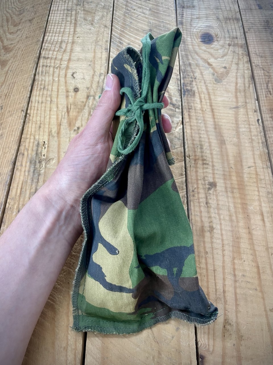 Hollannin armeijan telttakiilapussi, ylijäämä
