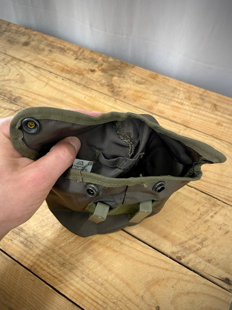 Itävallan armeijan kenttäpullotasku, ylijäämä