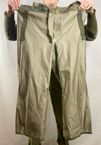 Bundeswehrin Gore-Tex kalvohousut, Flecktarn, ylijäämä