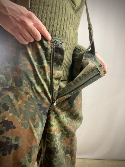 Bundeswehrin Gore-Tex kalvohousut, Flecktarn, ylijäämä