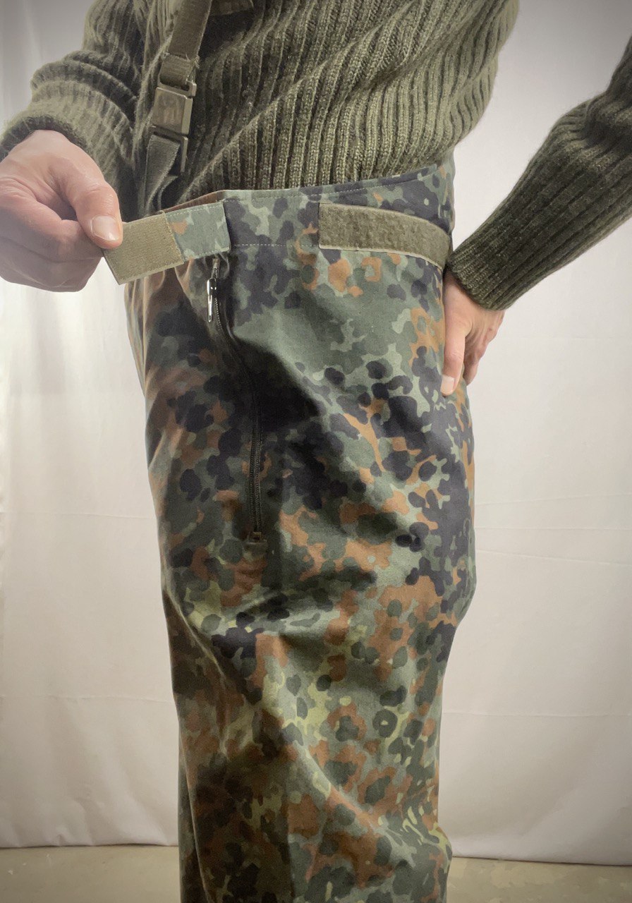 Bundeswehrin Gore-Tex kalvohousut, Flecktarn, ylijäämä