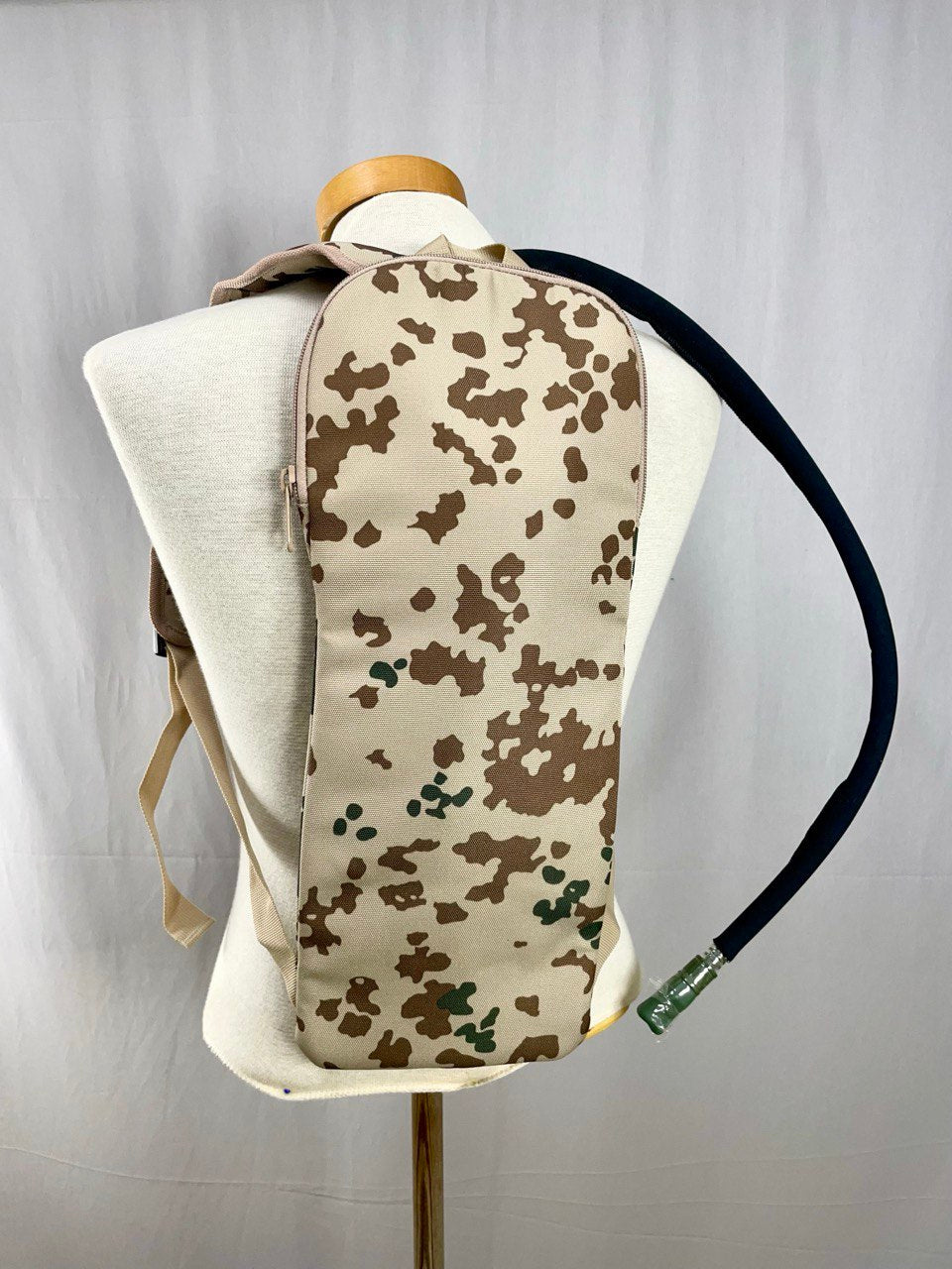 Mil-Tec juomareppu, 2 l, uudenveroinen