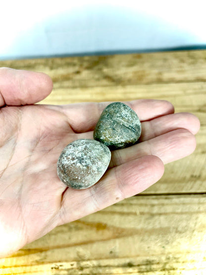 Maagiset serbialaiset kivet, 2 kpl, ylijäämä