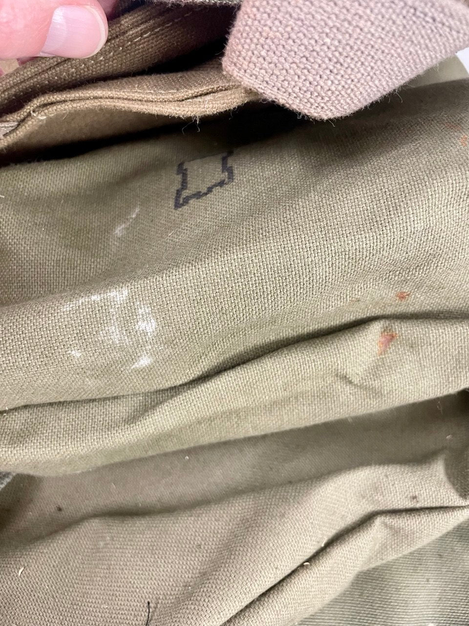 Suomen armeijan M61 kaasunaamarilaukku, ylijäämä