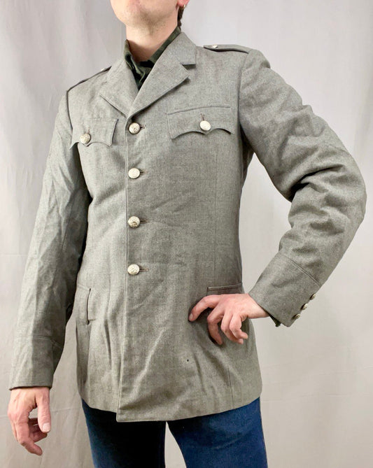 Suomalainen poliisin M53 harmaa kesätakki, käytetty