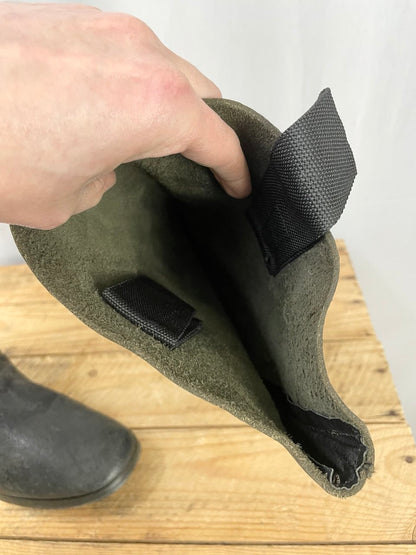 Saksan armeijan nahkasaappaat nastoilla, reproduktio, koko 42, käytetyt