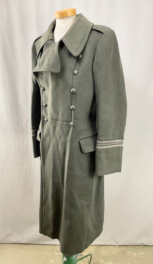 Suomen armeijan M22 ("M36") pienen ja vihaisen upseerin mantteli, koko EU 46, ylijäämä, (#2)