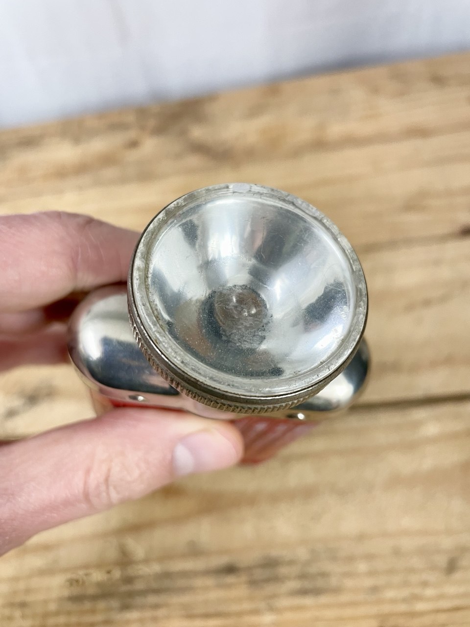 "Artas" taskulamppu Itä-Saksan kuolinpesästä, käytetty