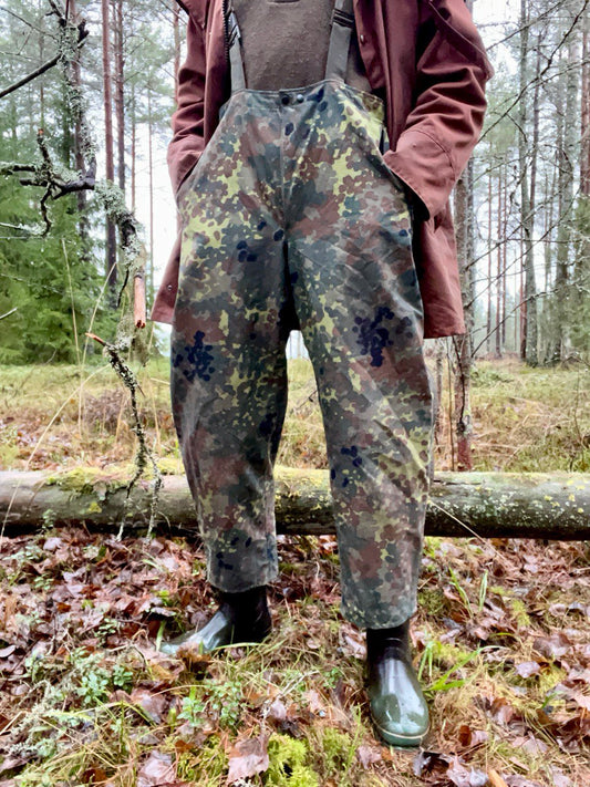 Bundeswehrin Gore-Tex kalvohousut, Flecktarn, ylijäämä