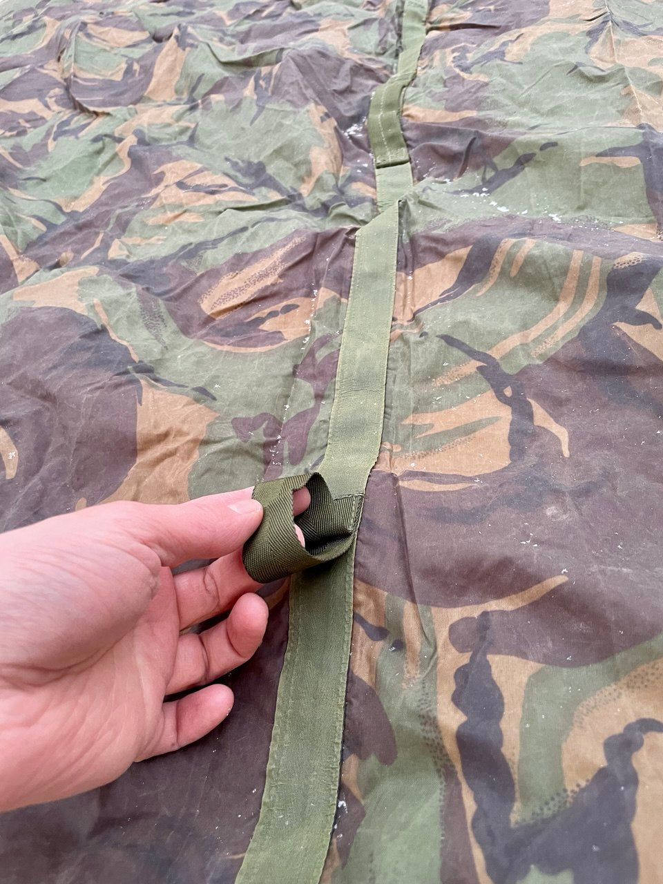 Brittiarmeijan Basha-laavukangas, ylijäämä