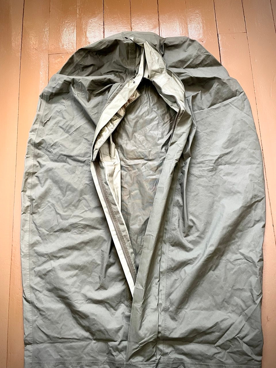 Bundeswehrin makuupussin Gore-Tex -päällinen, Carinthia, ylijäämä
