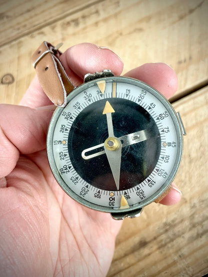 Tsekkiarmeijan rannekompassi, hieno vintage-malli, ylijäämä