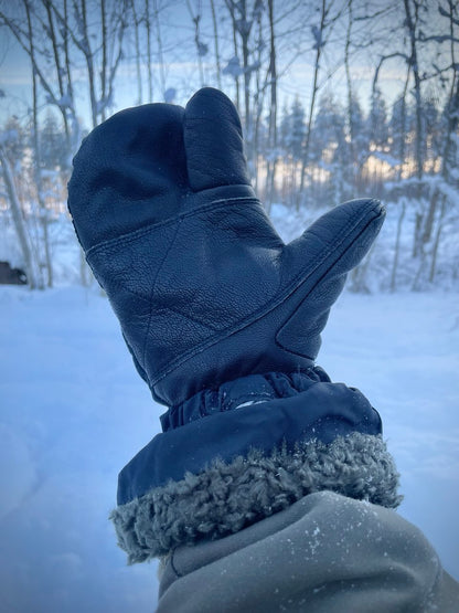 Sveitsin armeijan topparukkaset liipaisinsormella, ylijäämä