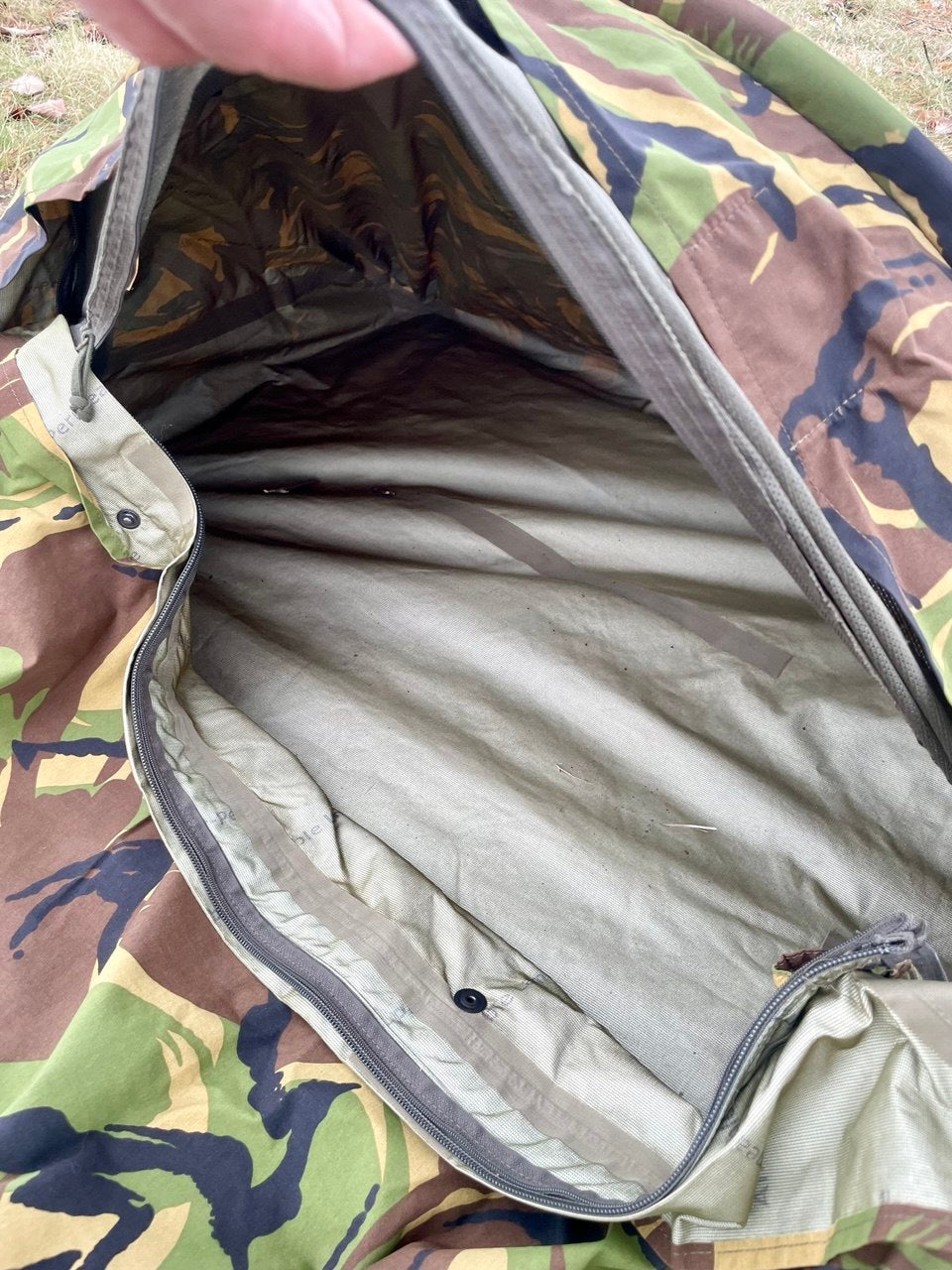 Hollannin armeijan Gore-Tex bivy-pussi, DPM, ylijäämä