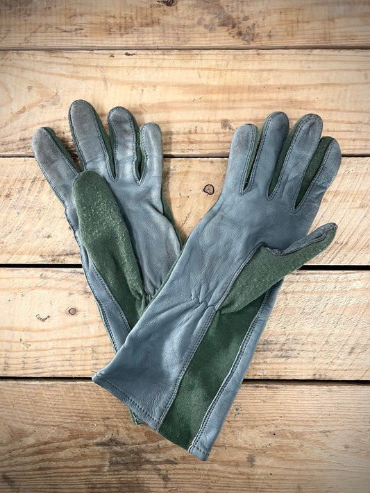 Hollannin armeijan Nomex-hanskat, ylijäämä