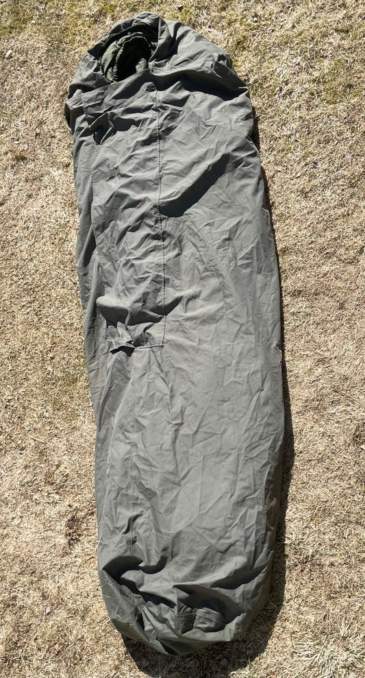 Hollannin armeijan makuupussin Gore-Tex -päällinen, ylijäämä