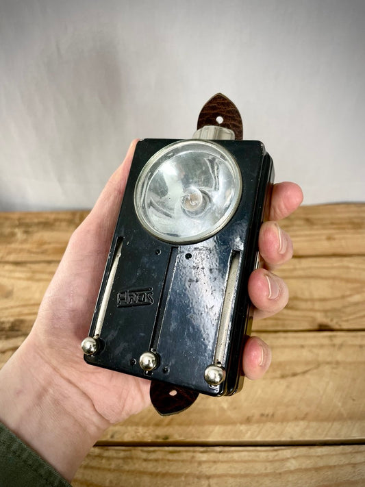 "Artas" taskulamppu Itä-Saksan kuolinpesästä, musta, käytetty