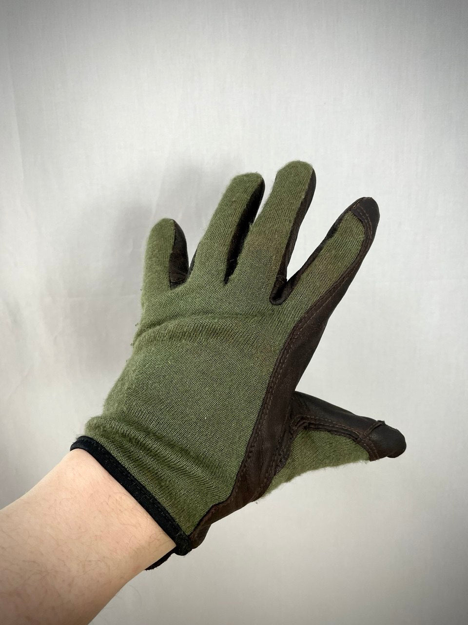 Hollannin armeijan taisteluhanskat, lyhytvartiset, ylijäämä