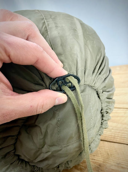 Bundeswehrin kompressiopussi, keskikokoinen, ylijäämä