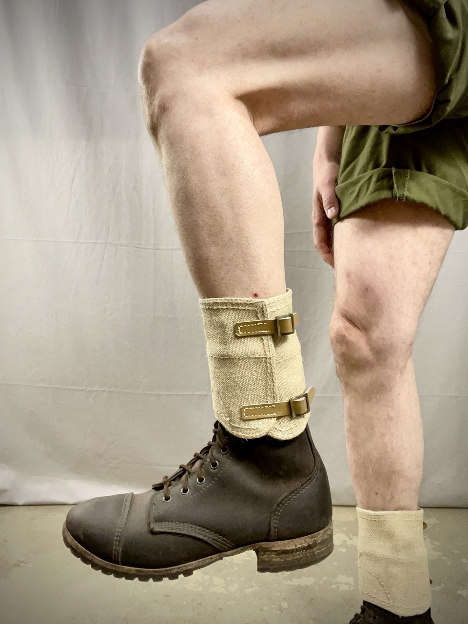 Italian armeijan vintage-säärystimet, ylijäämä