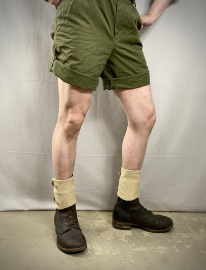 Italian armeijan vintage-säärystimet, ylijäämä