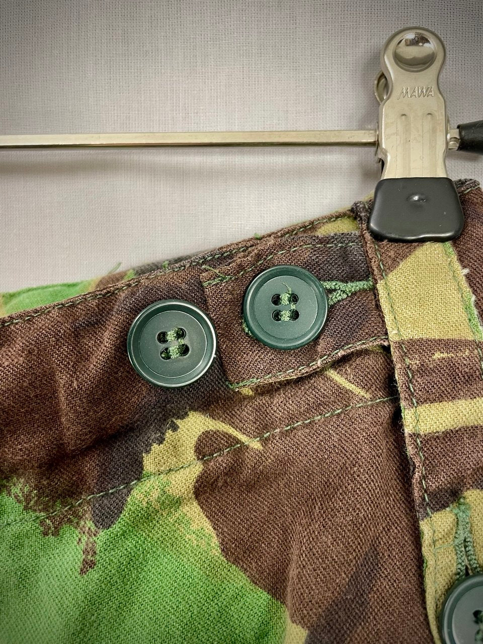 Brittiarmeijan viidakkohousut, DPM, ylijäämä