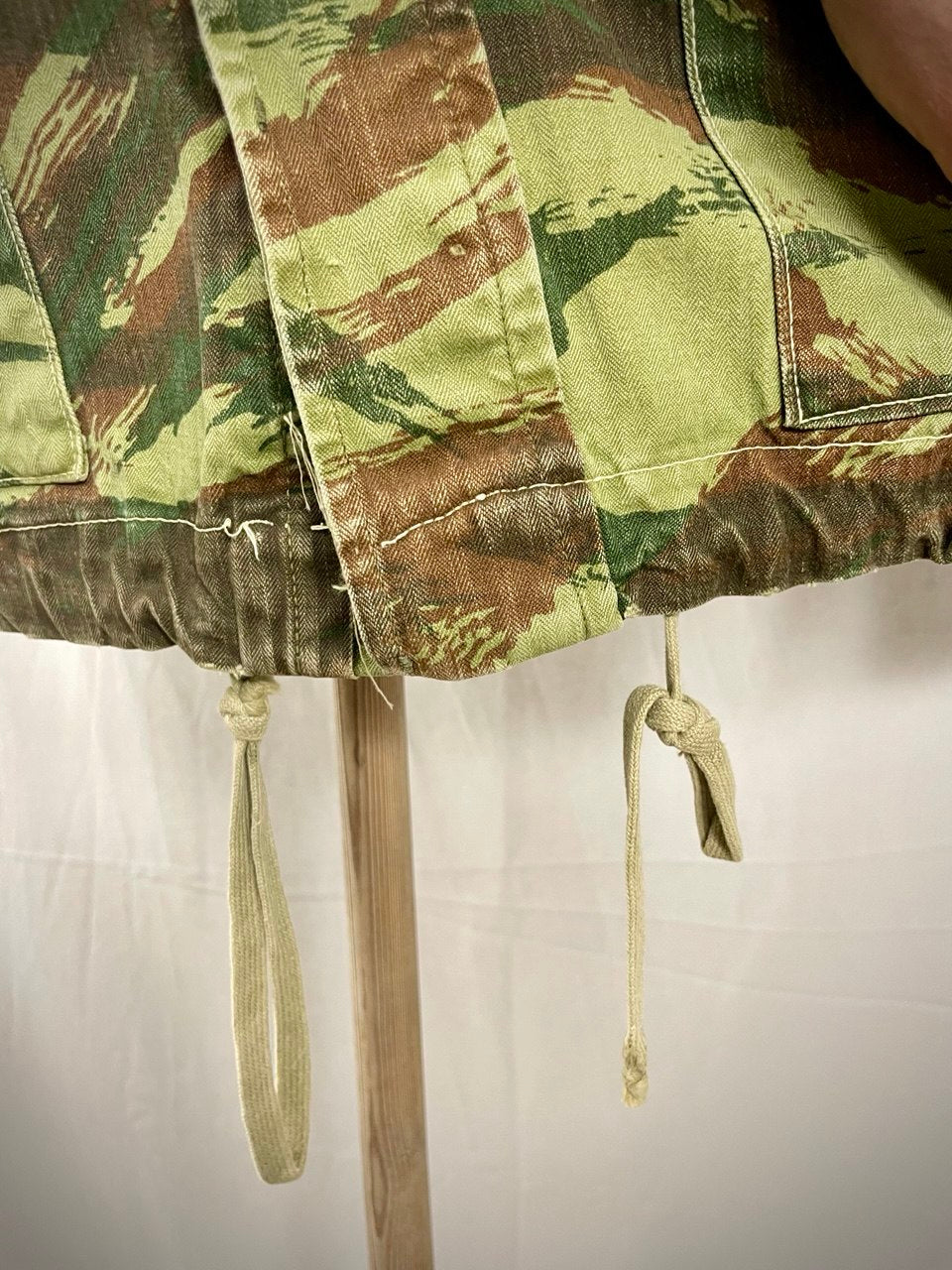Ranskan armeijan TAP 47/56 maastotakki, Lizard-maastokuviolla, koko Medium, ylijäämä