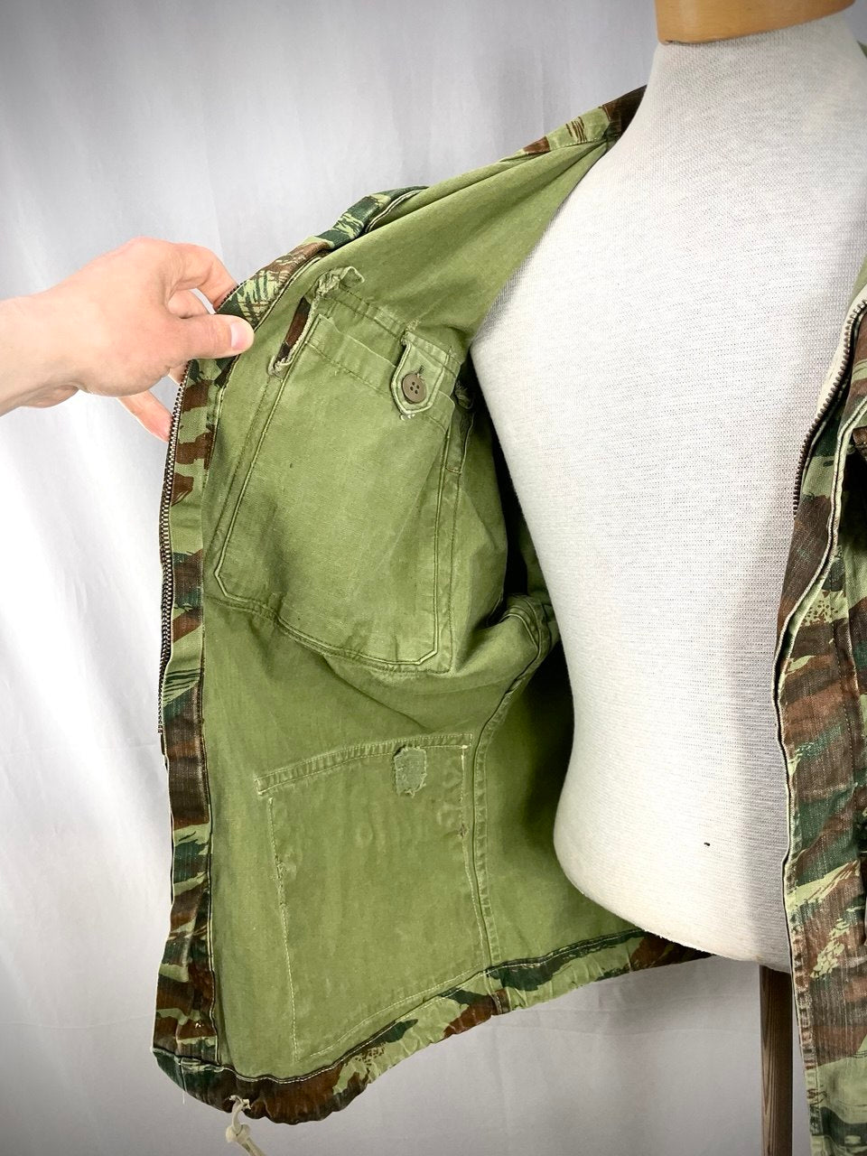 Ranskan armeijan TAP 47/56 maastotakki, Lizard-maastokuviolla, koko Medium, ylijäämä