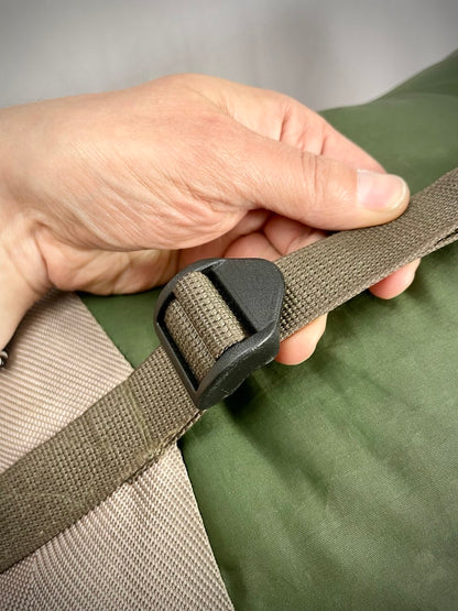 Hollannin armeijan M90 kompressiopussi, iso, ylijäämä