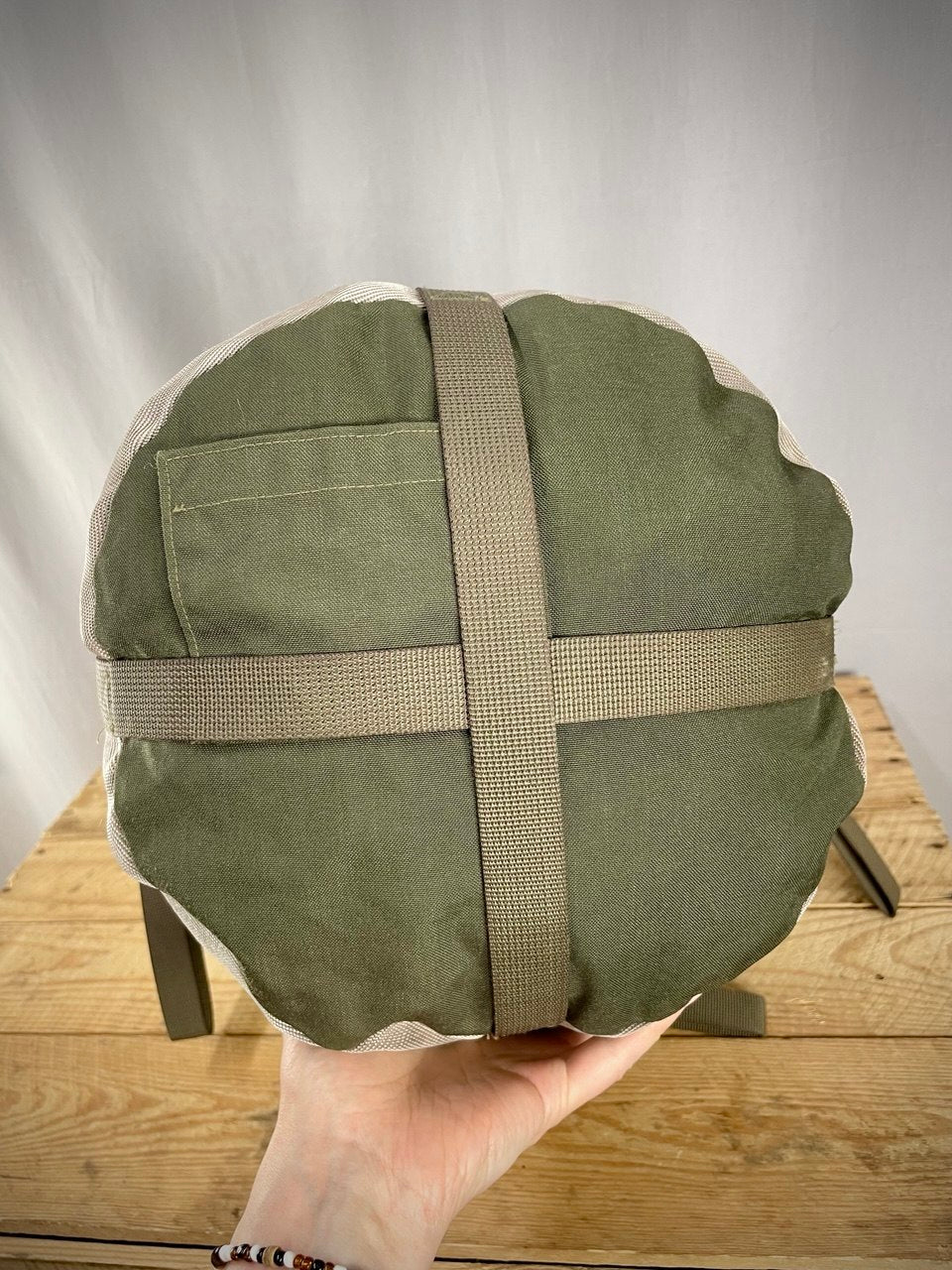 Hollannin armeijan M90 kompressiopussi, iso, ylijäämä