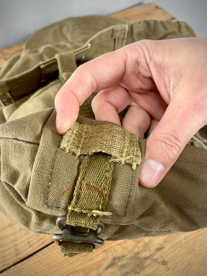 Tsekkiarmeijan M60 reppu valjailla, ylijäämä
