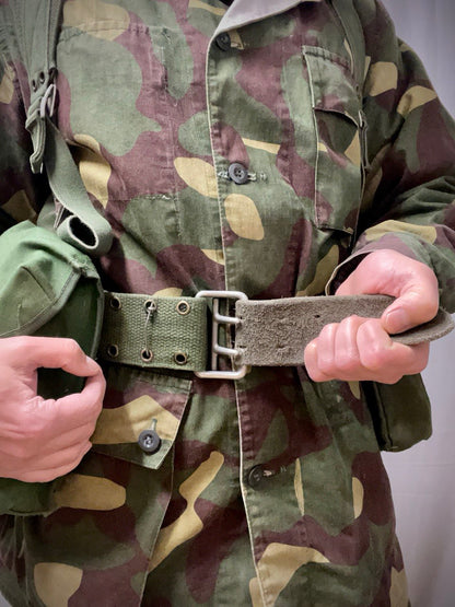 Ruotsin armeijan 304 tetsari, neliosainen, ylijäämä